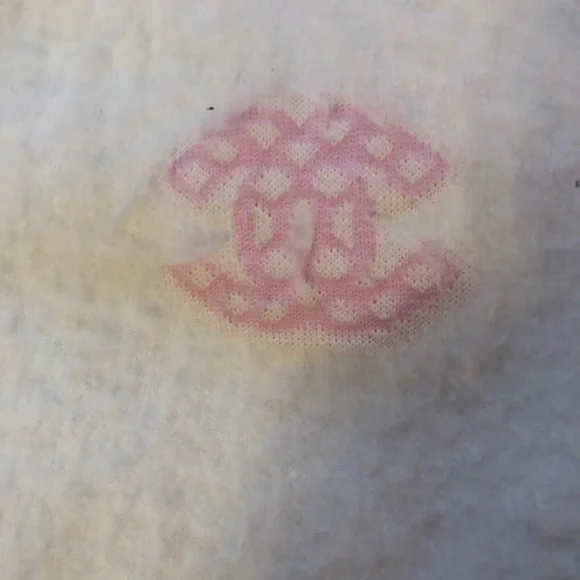 SOLD !!!Chanel CC jacket sweater size 36fr or 4-6us , Preowned 100% authentic!!! - Picture 7 of 11